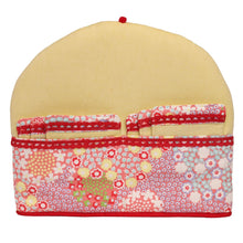 Load image into Gallery viewer, Old Harbor Mini Flowers Tea Cozy with 6 Coasters (11 x 12.5 inch)

